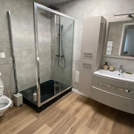 Duplex 3 Bedrooms King Size Bed Gagny